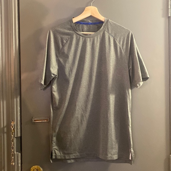 RBX X-Train X-Dri Short Sleeve Shirt in Size M EUC - Picture 1 of 4